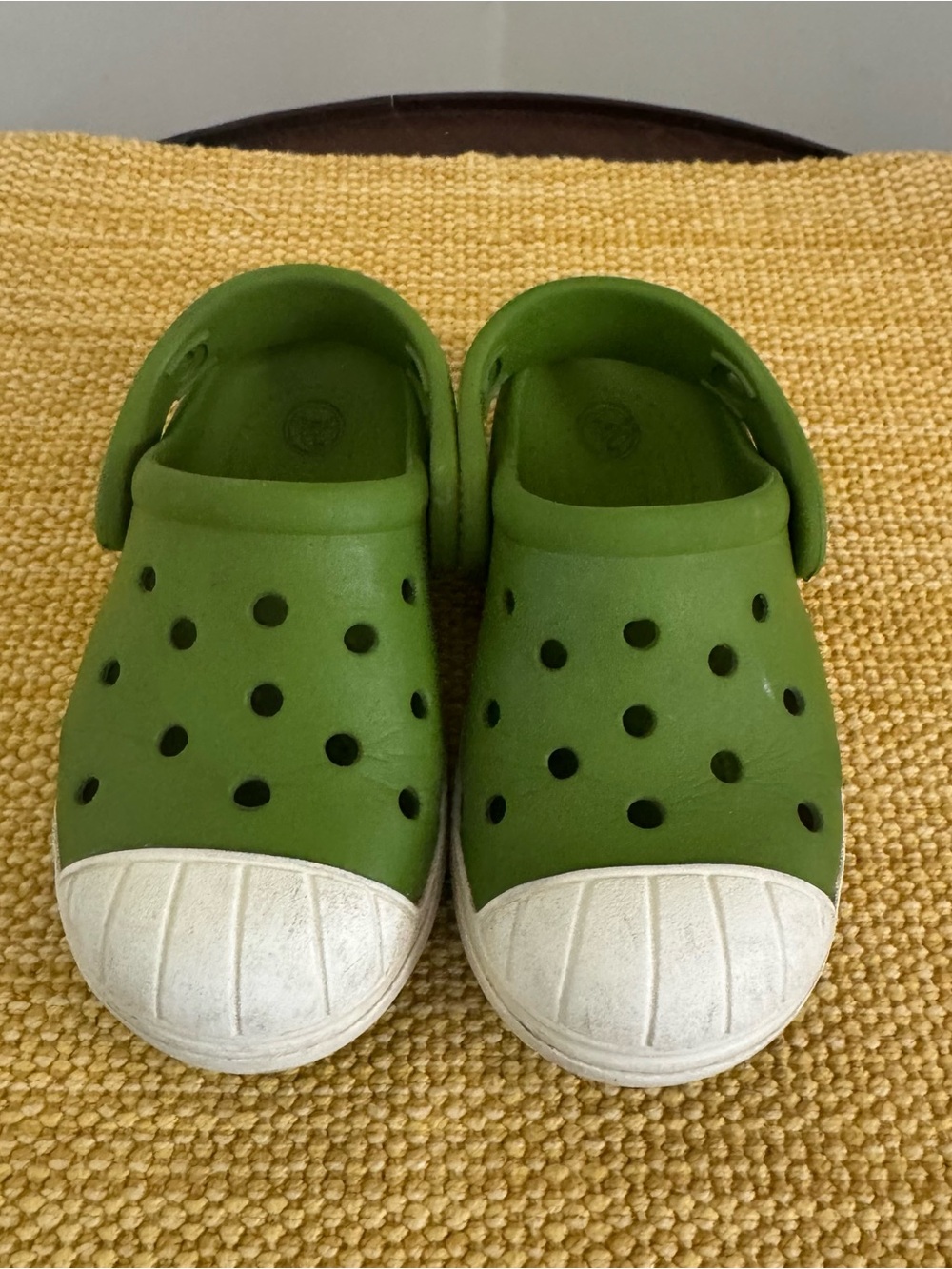 Little Kids Crocs Slip-On, Size 8